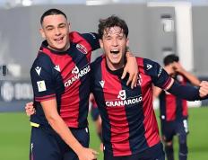 开云体育官网-乌迪内斯队员集结备战客场对阵SPAL的比赛