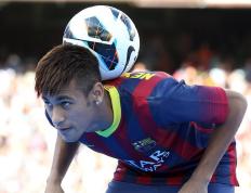 开云体育官网-弑神者，当奥亚尔萨瓦尔点燃摩纳哥的拜仁征服之夜