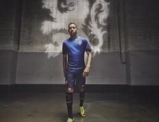 开云体育平台APP-亚洲赛场上的库尔图瓦时刻，韩国门神以一敌百，锁死伊拉克锋线