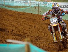 开云体育中国-风暴中心，当篮网铁蹄踏碎绿军，救赎者在废墟中升起