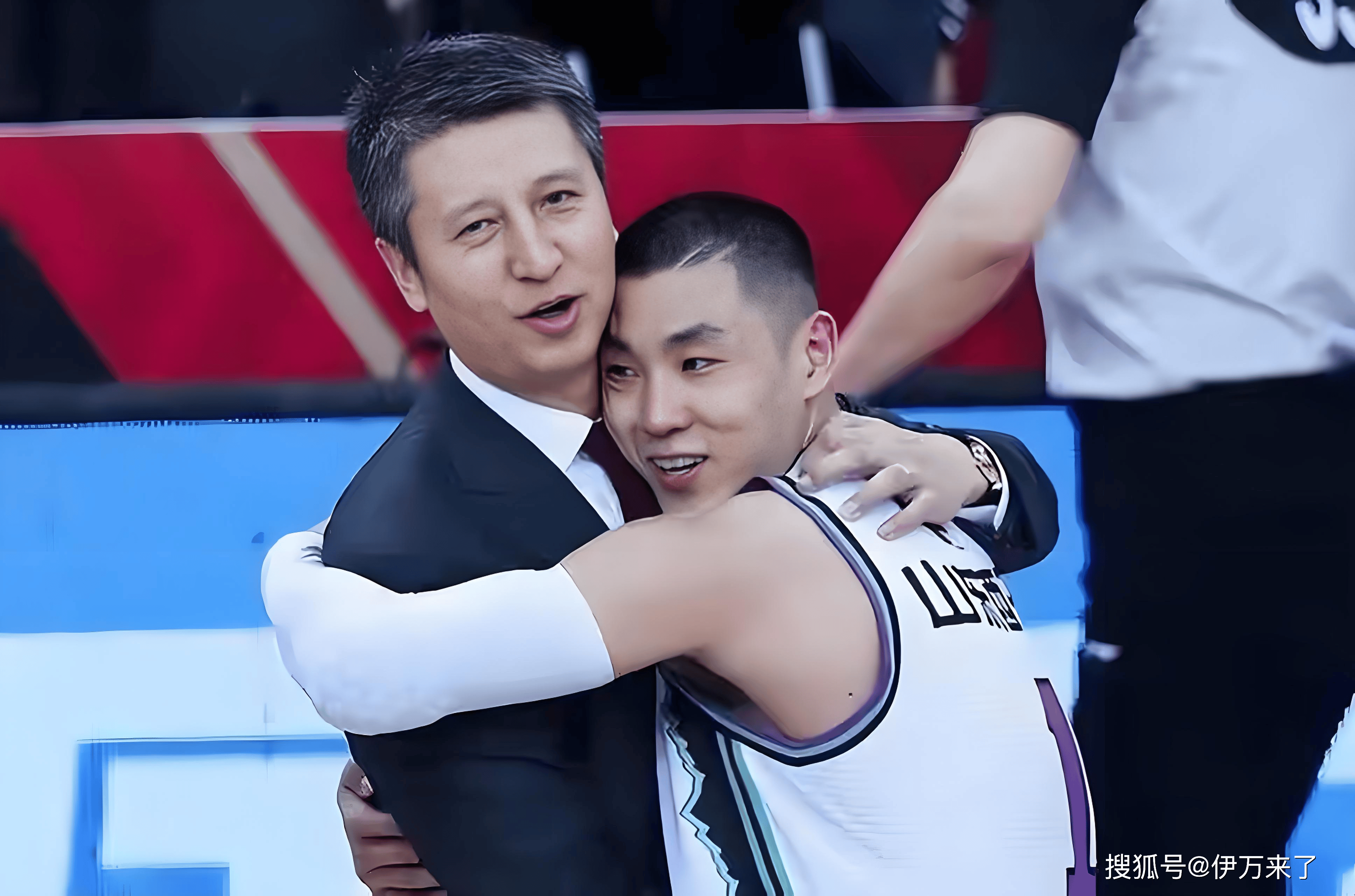 开云体育登录-裁判判罚被质疑，引发球队抗议事件