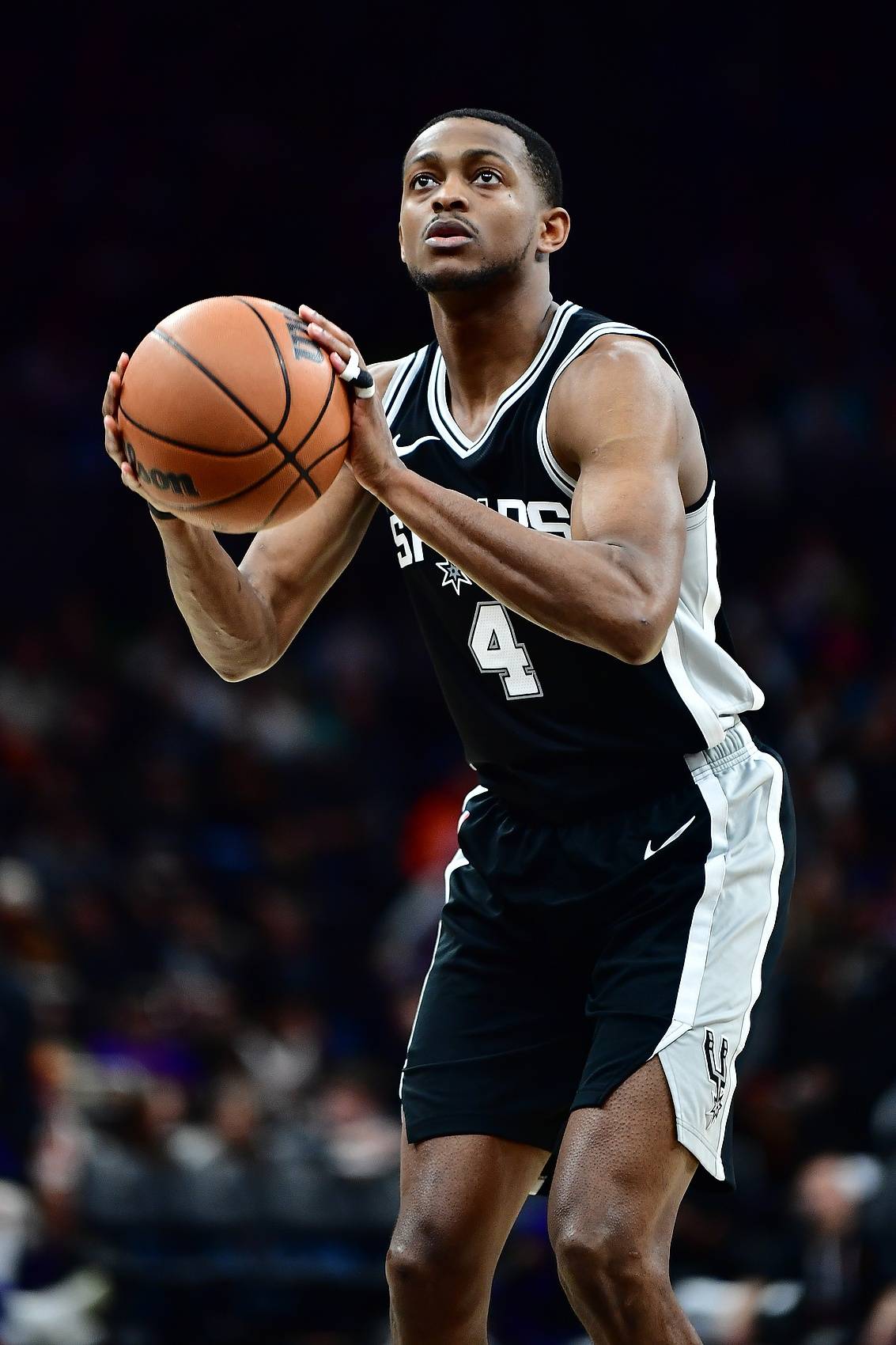 开云体育APP下载-灰熊完胜江苏队，福克斯带队取胜