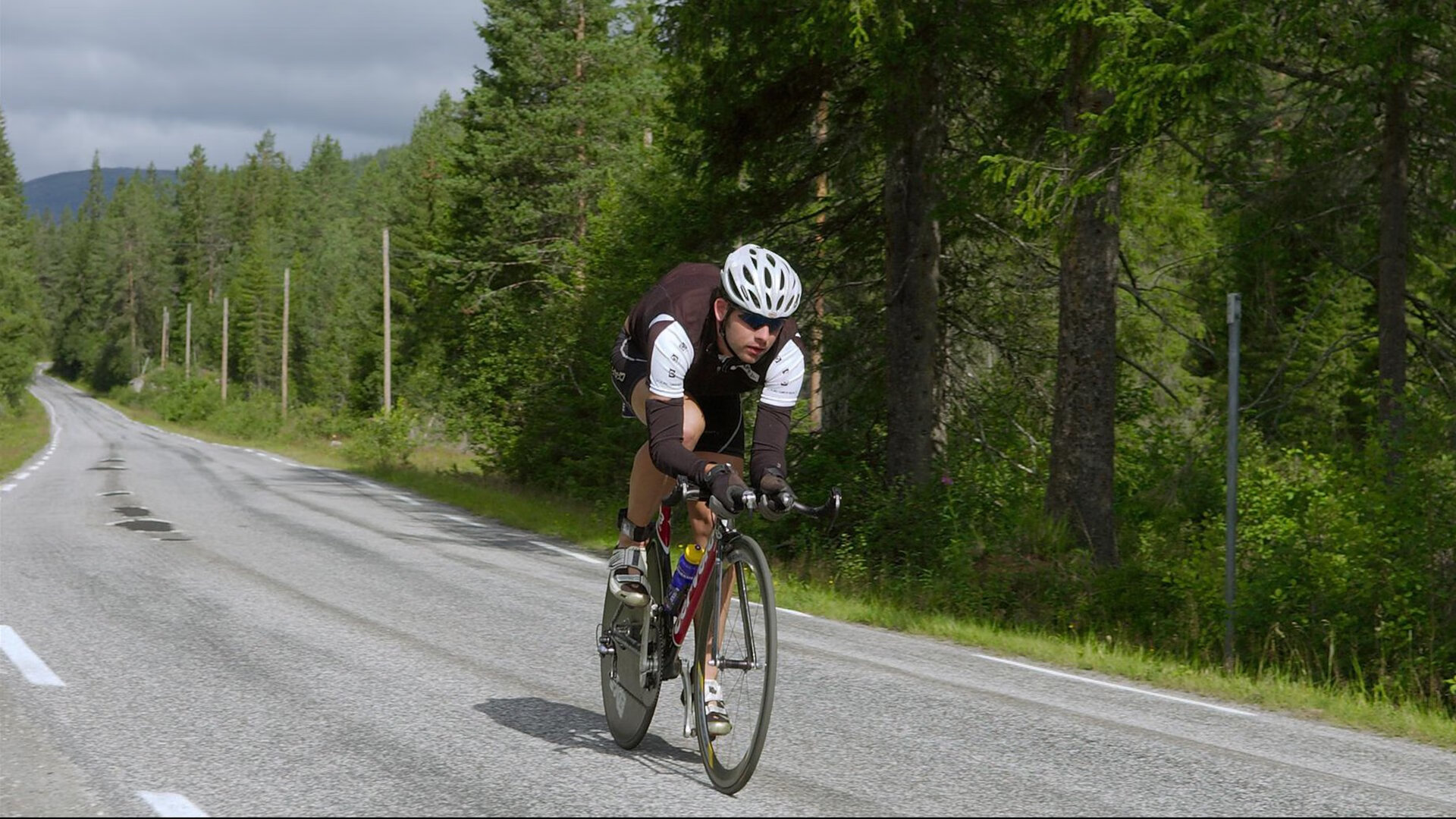 开云体育APP下载-东方巨兽觉醒，广厦跨洋收割雄鹿的篮球哲学